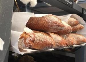 网红面包太好吃了视频,一口咬下，惊艳味蕾的甜蜜诱惑