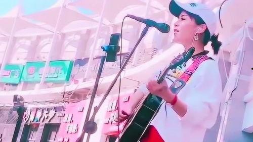 抖音街头唱歌网红浙江女,浙江女生用歌声征服路人
